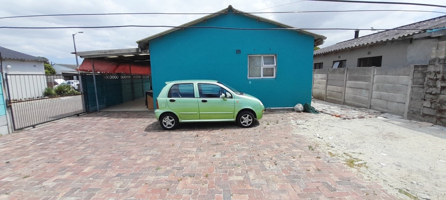 2 Bedroom Property for Sale in Lentegeur Western Cape